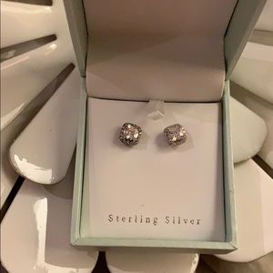 Sterling silver beautiful Cubic zirconia earrings